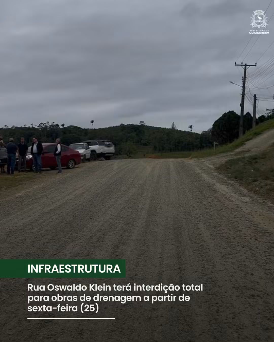 🚧 Atenção, motoristas! Rua Oswaldo Klein será interditada para obras.  A partir desta sexta-feira (25), a via terá interdição total para a realização de obras de drenagem. Devido às escavações, não será possível manter a passagem de veículos durante os trabalhos.  📅 A previsão é que os serviços ocorram nos dias 25 e 26 de setembro, se o tempo permitir, e continuem de 28 a 30 de setembro.  🚗 Evite o trecho e utilize rotas alternativas. As informações sobre os desvios serão divulgadas assim que forem definidas pelo Departamento Municipal de Trânsito.  #Guaramirim #Obras #Infraestrutura #Trânsito